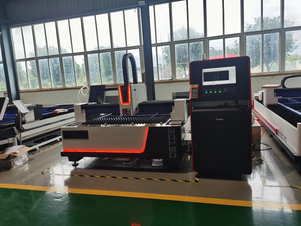 3015 3000W Fiber Laser Cutting - đánh giá và giá Industrial Laser Cutting Machine Price